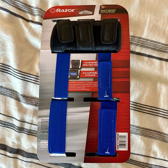 RAZOR ELBOW, WRIST, KNEE PADS - Picture 3 of 6